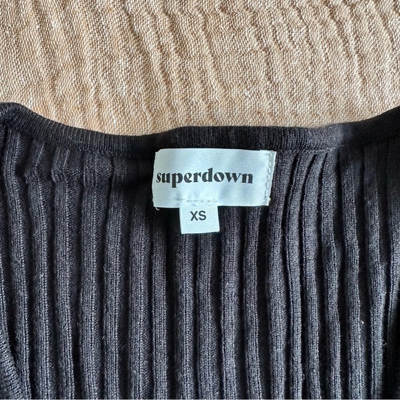 SUPERDOWN knit top - Picture 2 of 3